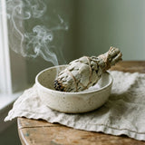 Carica l'immagine nel visualizzatore di Gallery, Salvia Bianca – Salvia apiana – Mazzetto “Carciofo” Smudge 15-20 g