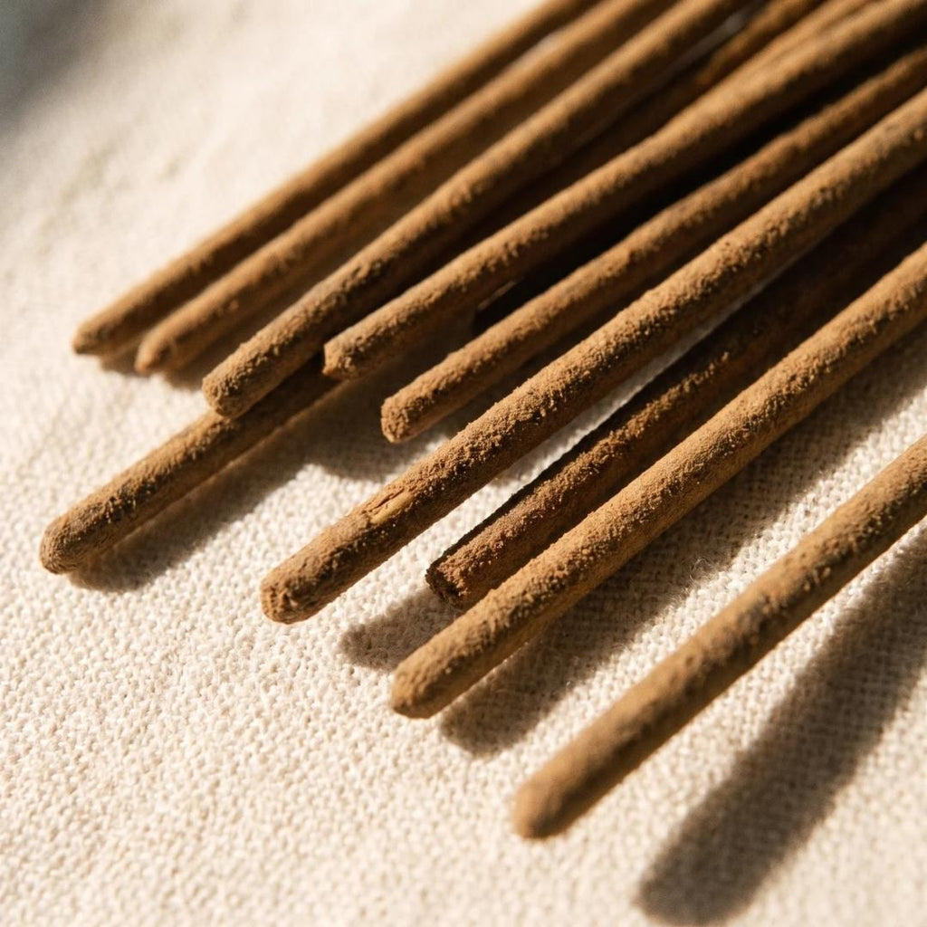 Extreme macro shot of fiore d'oriente natural incense sticks